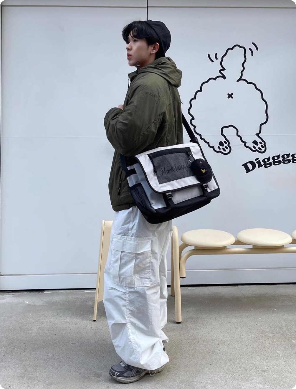 ★MARK GONZALES★BASIC MESSENGER BAG What it isNt) Art by Mark Gonzales / Messenger Bag