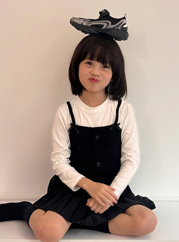 컨투어 프리즈 샌들 신상 공개